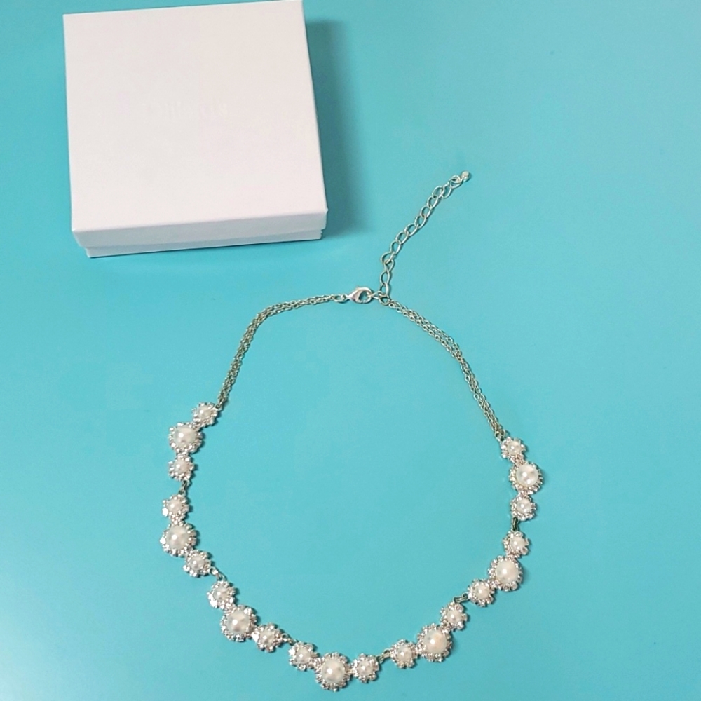 Used pearl & fake diamond necklace